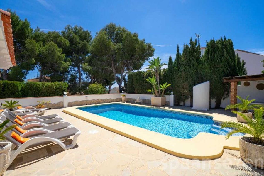 Casa Alicia in Moraira Costa Blanca with private swimming pool and terrace
