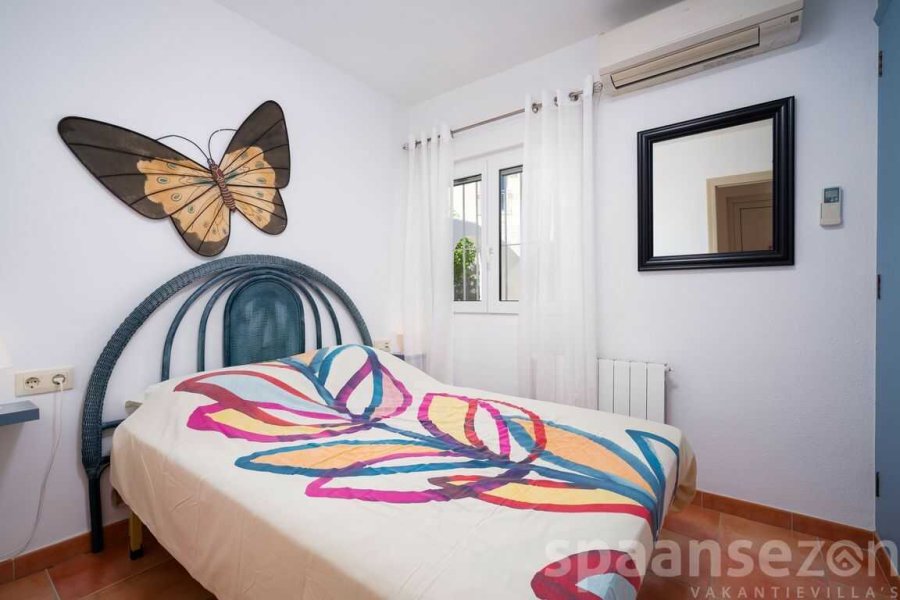 3 bedrooms and 2 bathrooms with sea view in Moraira