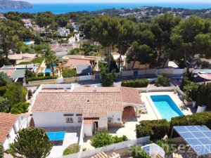 Casa Alicia in Moraira is close by the sea
