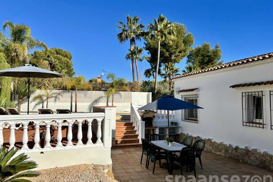 Villa Lara has a large garden with build in bbq