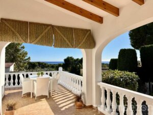 Villa Lara in Moraira with covered terrace and sea view