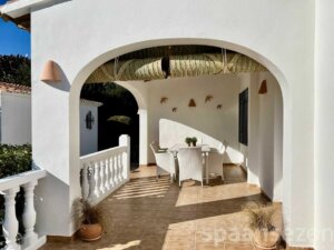 Villa Lara in Moraira has a covered terrace in front of the house with sea view