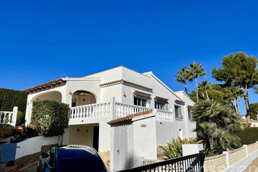 Villa Lara with sea view is for 6 persons in Moraira