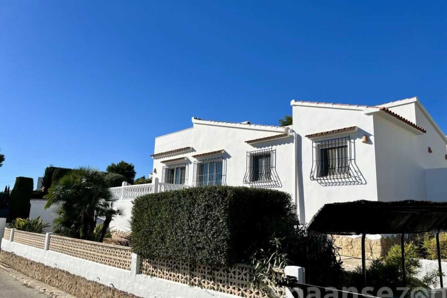 Villa Lara with sea view is for 6 persons in Moraira