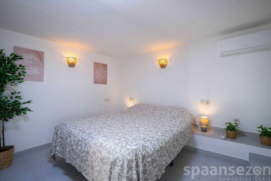 Villa Patricia in Moraira has an extra bedroom on the ground floor with a bathroom