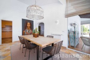 Dining table with access to kitchen