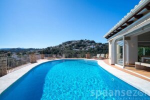 Pool villa Annamar in Moraira with huge pool in the garden