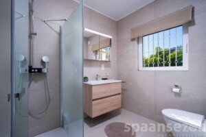 Pool villa Annamar with 2 bathrooms and one of them is ensuite