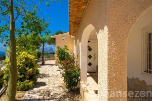 Enterance of Villa Annamar in Morarai