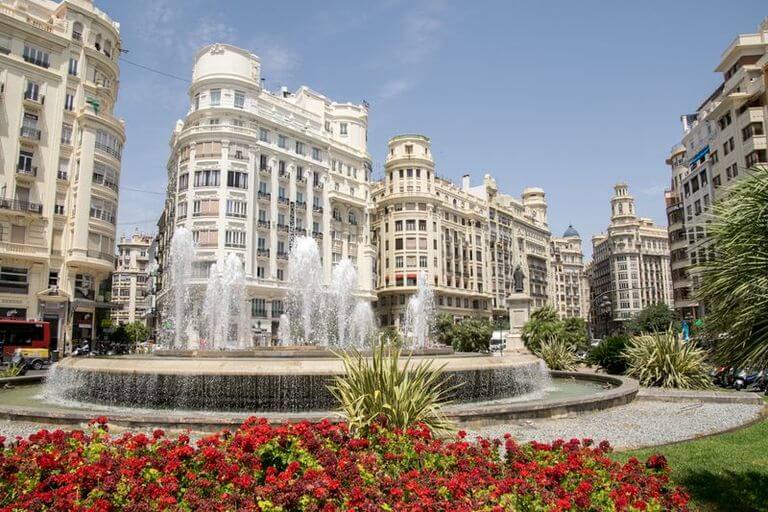 Valencia bezoeken?