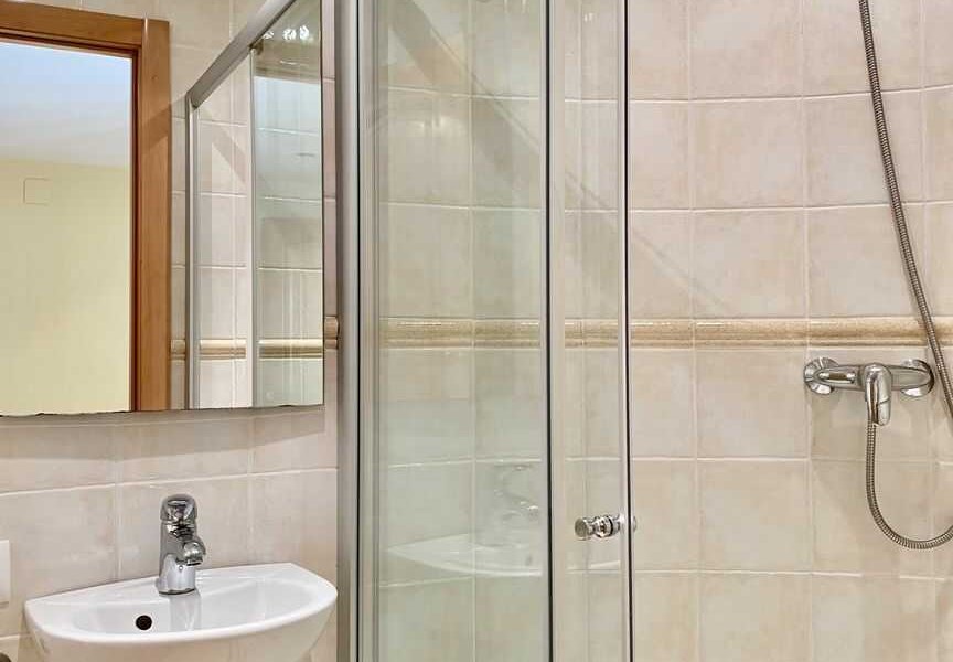 Villa with 3 ensuite bathrooms in Moraira
