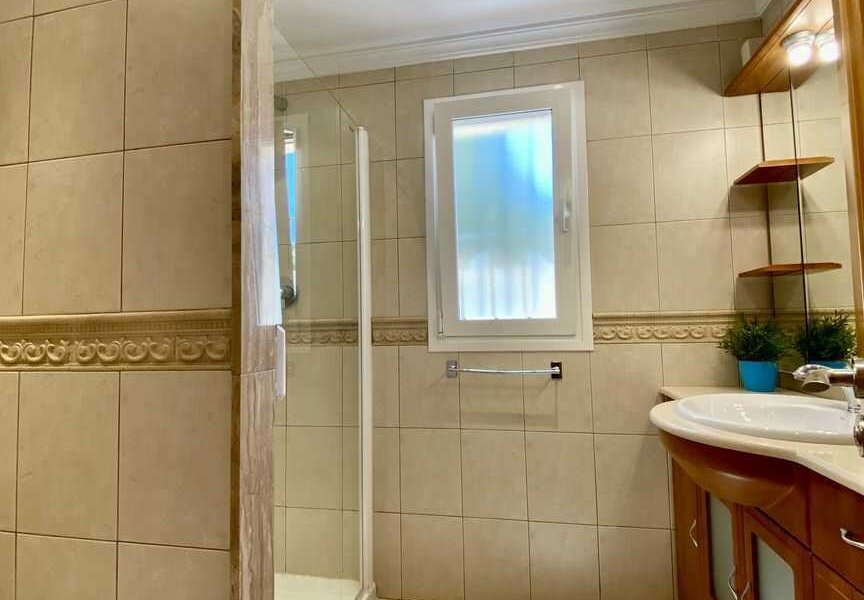 Casa Maia with 3 ensuite bathrooms in Moraira