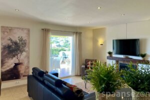 Casa Maia has beautiful mountain views from the living room