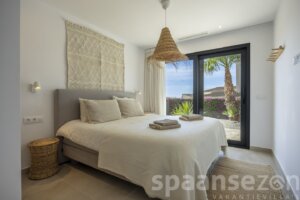 Holiday villa with 4 bedrooms in Moraira