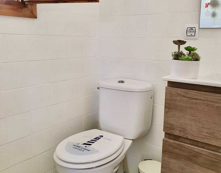 Holiday home Luciana has a separate toilet on the first floor.