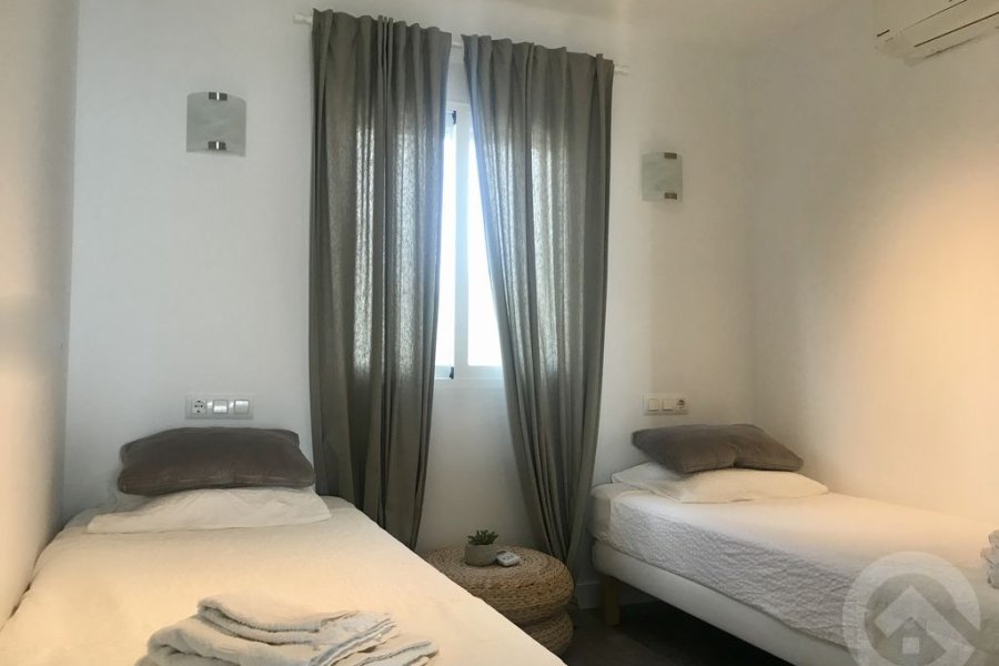 Apartment Delfin in Moraira has 2 bedrooms with panoramic sea view