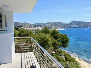 Apartment Delfin in Moraira with a large terrace and panoramic sea view