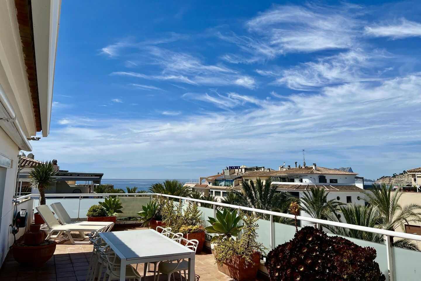 Vanaf het dakterras van Penthouse Moraira I is er zeezicht