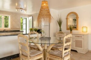 Holiday villa Naranja in Moraira has an open and light kitchen