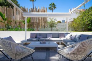 Villa La Serena in Moraira with comfortable lounge area in de huge private garden