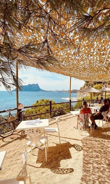 strandtent Olalà aan de kust van Benissa