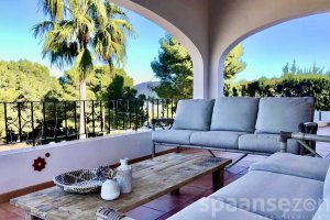 Holiday Villa in Moraira with covered lounge corner