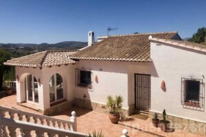 Holiday villa Juntos in Moraira is for 8 persons