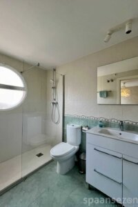 Penthouse Moraira has 2 bathrooms