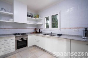 Villa Zara in Moraira has a modern kitchen