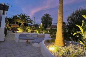 Villa Paraiso in Moraira has a beautiful Mediterranean garden